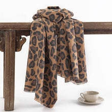 Load image into Gallery viewer, Leopard Print Warm Scarf