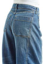 Load image into Gallery viewer, High Rise Cropped Barrel Jeans