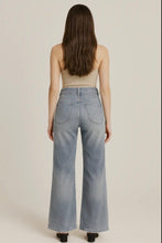 Load image into Gallery viewer, Wide leg high waist jeans Fate
