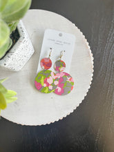 Load image into Gallery viewer, Wallpaper different earring beauty gift women’s boutique