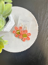 Load image into Gallery viewer, Fond du lac gift different lightweight artisan wallpaper