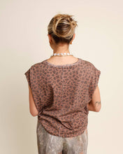 Load image into Gallery viewer, Muscle tee leopard short sleeve shop fond du lac women’s boutique
