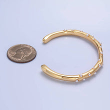 Load image into Gallery viewer, Dotted Shell Pearl Cuff Bracelet
