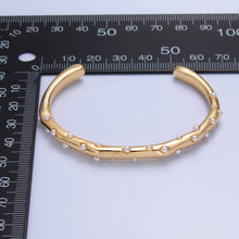 Load image into Gallery viewer, Dotted Shell Pearl Cuff Bracelet
