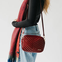 Load image into Gallery viewer, Octavia Ombre Scarf
