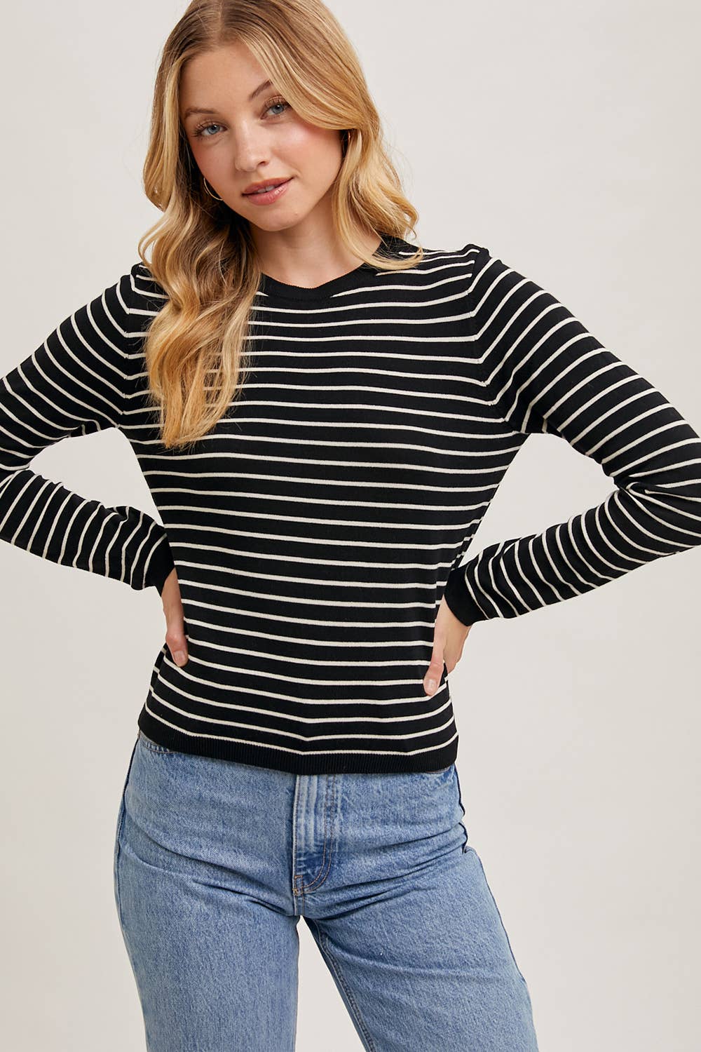 Long sleeve knit crew neck shop fond du lac women’s boutique 