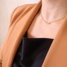 Load image into Gallery viewer, 18k Gold Filled Fresh Water Pearl Bar Necklace
