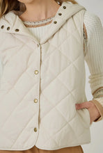 Load image into Gallery viewer, Quilted puffer vest hoodie snap pockets shop fond du lac women’s boutique 
