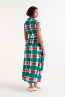 Sleeveless dress v neckline button closure shop fond du lac women’s boutique 