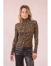Load image into Gallery viewer, Leopard Turtleneck
