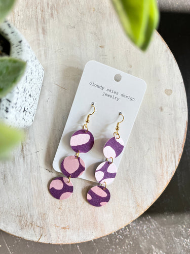 Purple Bev triple dot wallpaper earring