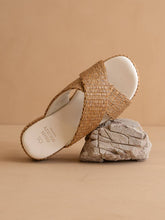 Load image into Gallery viewer, The Fresno Camel | Raffia Platform Sandal
