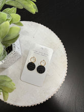 Load image into Gallery viewer, black wallpaper earring lightweight cool
