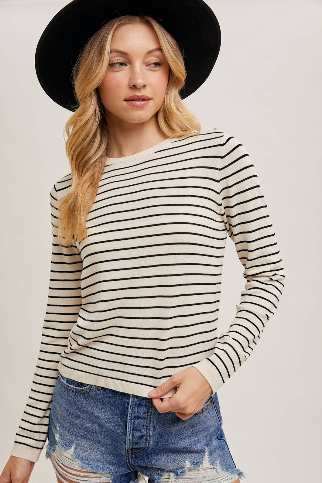 Striped crew neck knit long sleeve shop fond du lac women’s boutique 